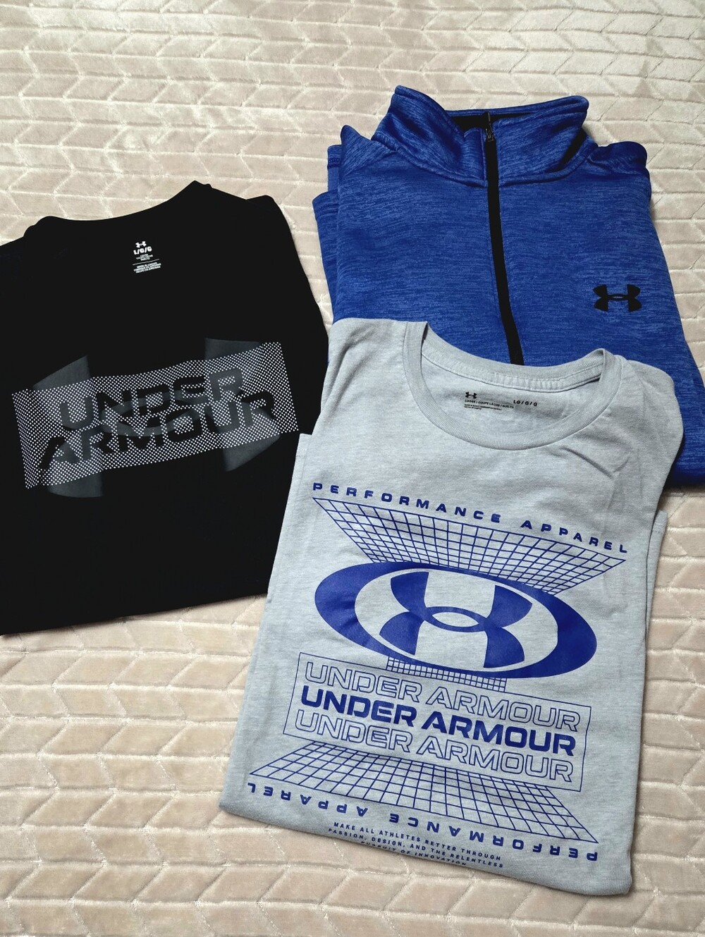 Under Armour Men's Short Sleeve Shirts And 1/4 Zip Pull Over Lot- Size Large
